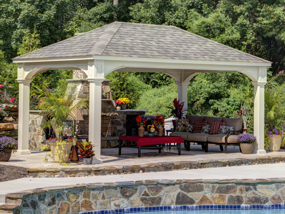 Vinyl pergola with 10 inch columns in ivory color